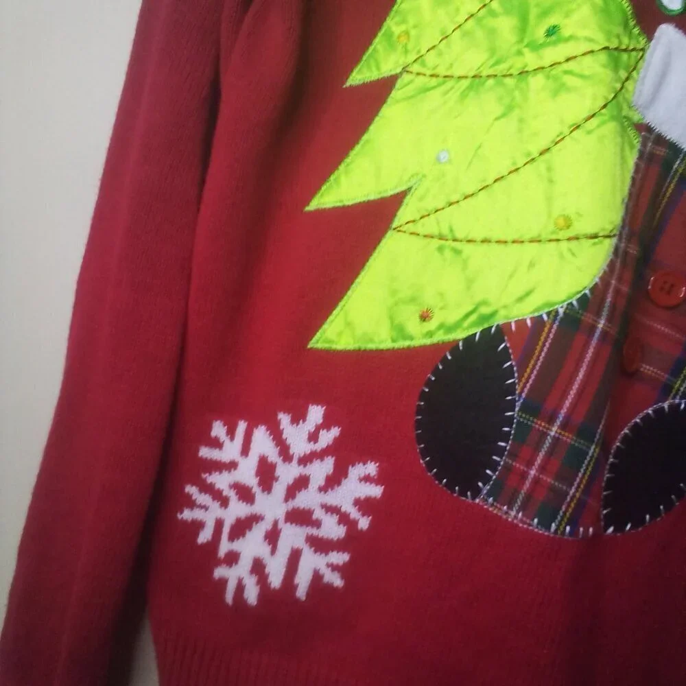 Retro Threads Sweater Christmas Holiday S Women  Long Sleeve Tree Stocking